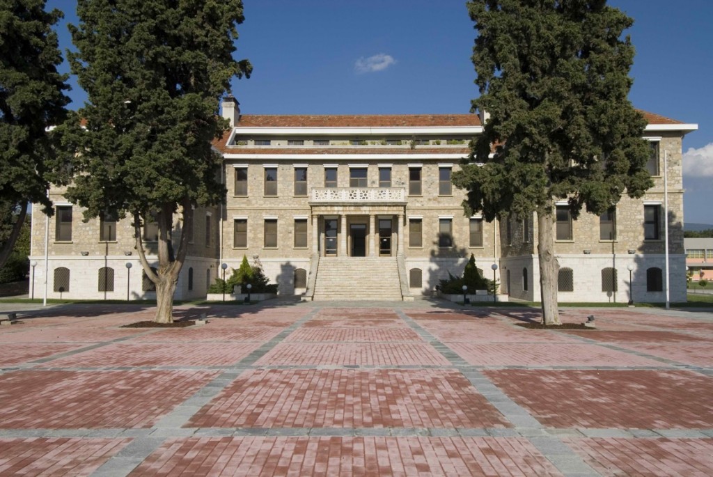 Greek_Summe_2012_1