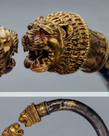 5th century  gold lions’ heads of two silver bracelets