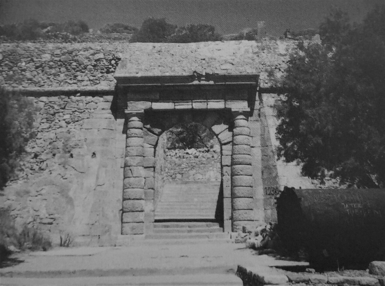 Ειδικό θέμα: Σπιναλόγκα – το ασάλευτο καράβι με την κίτρινη σημαία της καραντίνας