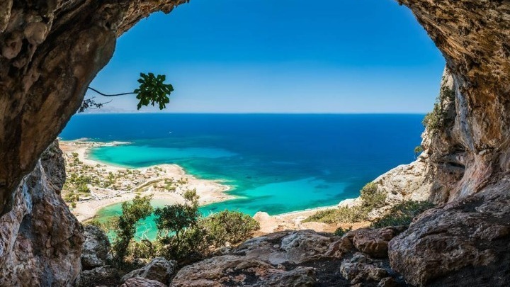 Νέο πρόγραμμα κοινωνικού τουρισμού για τις Ελληνίδες και τους Έλληνες, ύψους 30.000.000 ευρώ