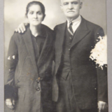 Through-the-eye-of-the-storm-william-planes-family-photo-1920 4