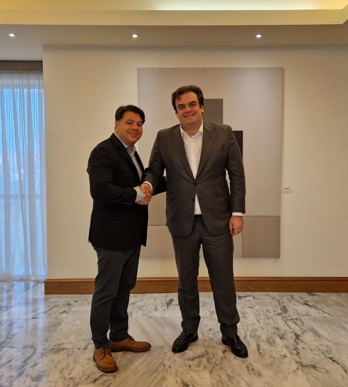 Συνάντηση του Κ. Πιερρακάκη με τον πρέσβη των ΗΠΑ, Τζ. Τσούνη
