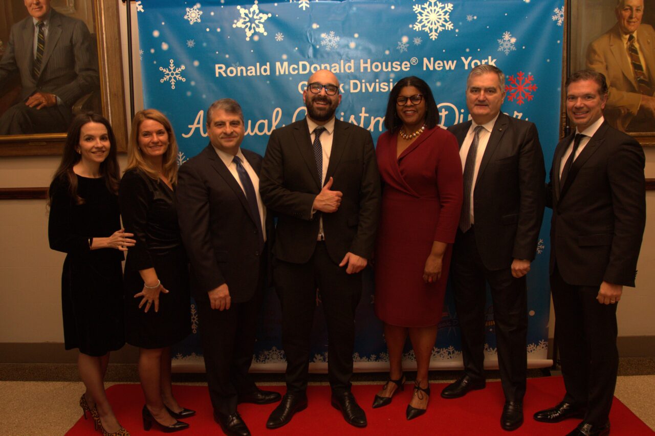 Η Hellenic News of America στο εορταστικό φιλανθρωπικό γκαλά του Ronald McDonald House της Νέας Υόρκης