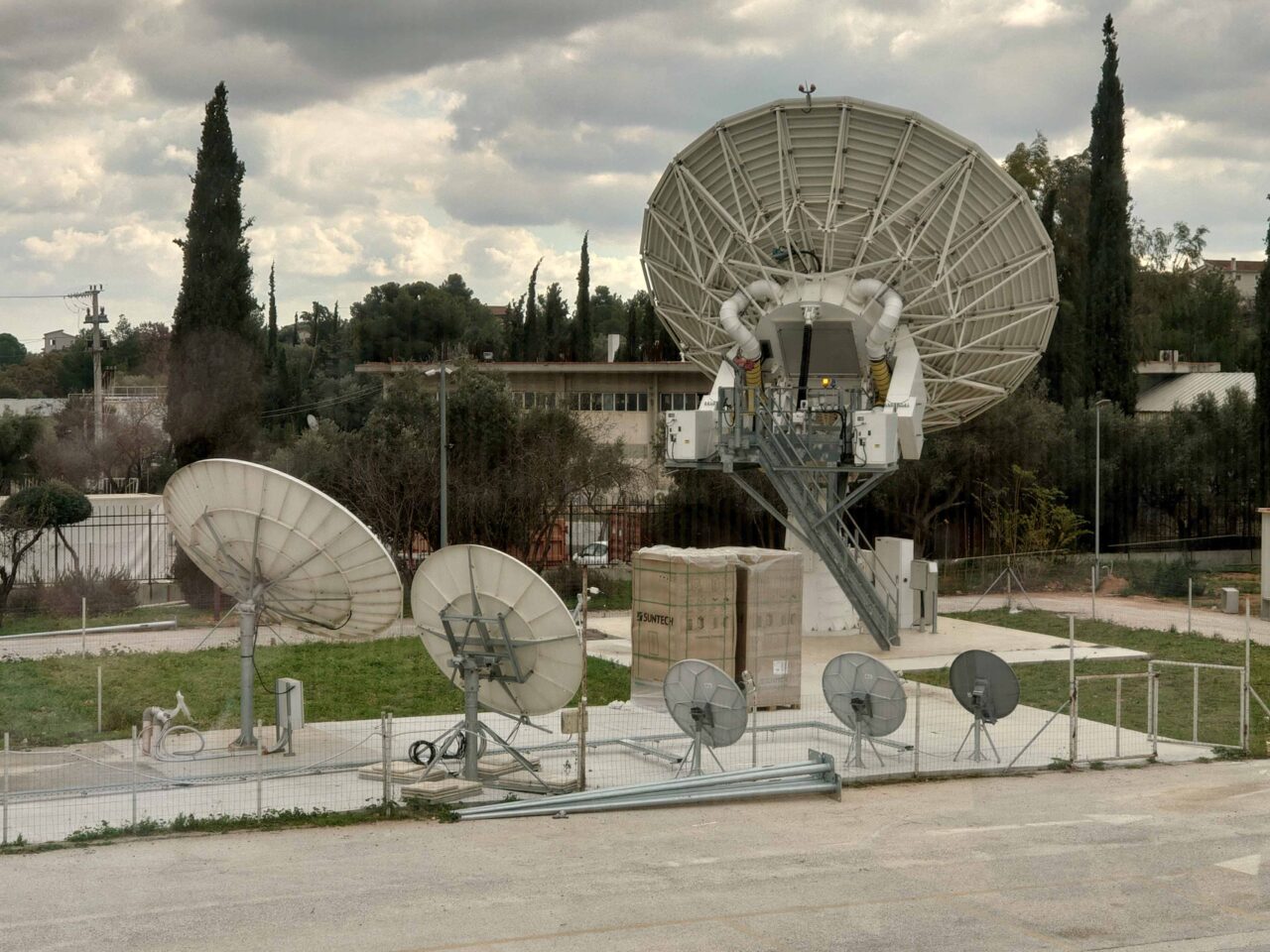 ΕΙΔΙΚΟ ΘΕΜΑ: Ο πρώτος επιχειρησιακός δορυφόρος στον κόσμο με οπτικές τηλεπικοινωνίες laser μεγάλων ταχυτήτων θα είναι ο Hellas Sat 5