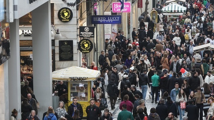 Holiday season shopping traffic at its peak