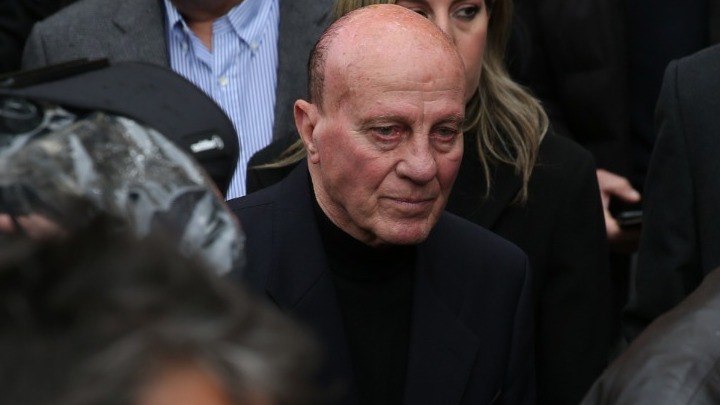 «Έφυγε» ο Μίμης Δομάζος μετά από ανακοπή καρδιάς