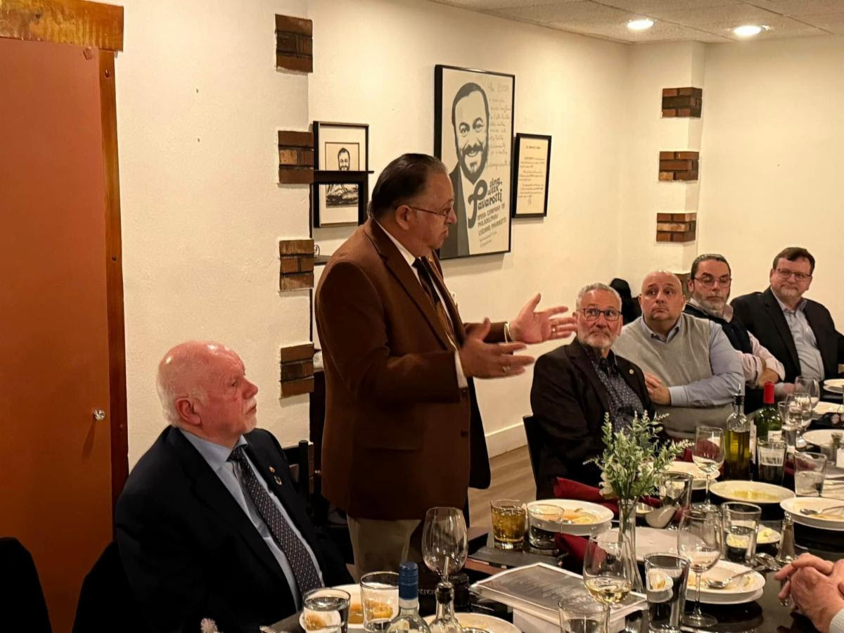 AHEPA Supreme President Visits District 4