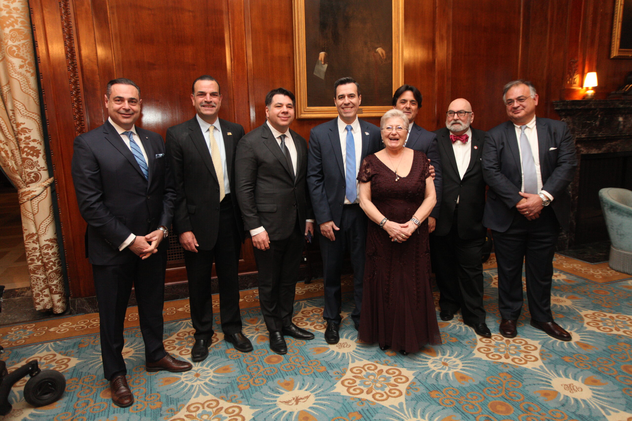 George Tsunis honored with Pheidippides Award for contributions to Greek-American relations and diplomacy.