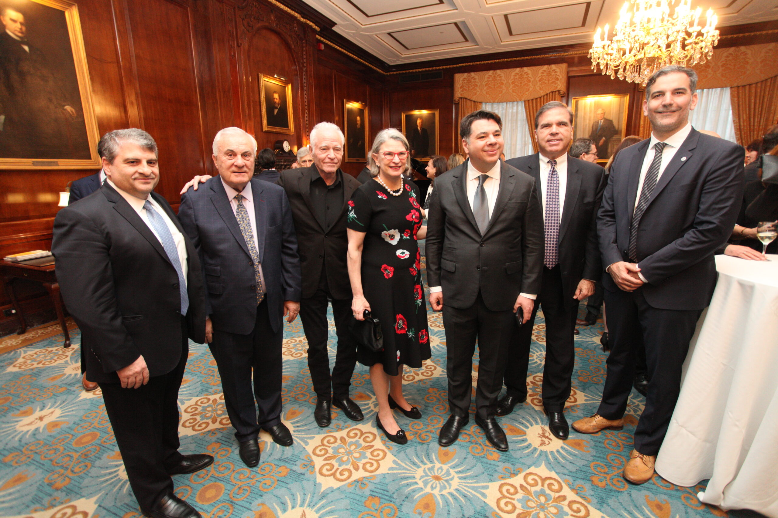 George Tsunis honored with Pheidippides Award for contributions to Greek-American relations and diplomacy.