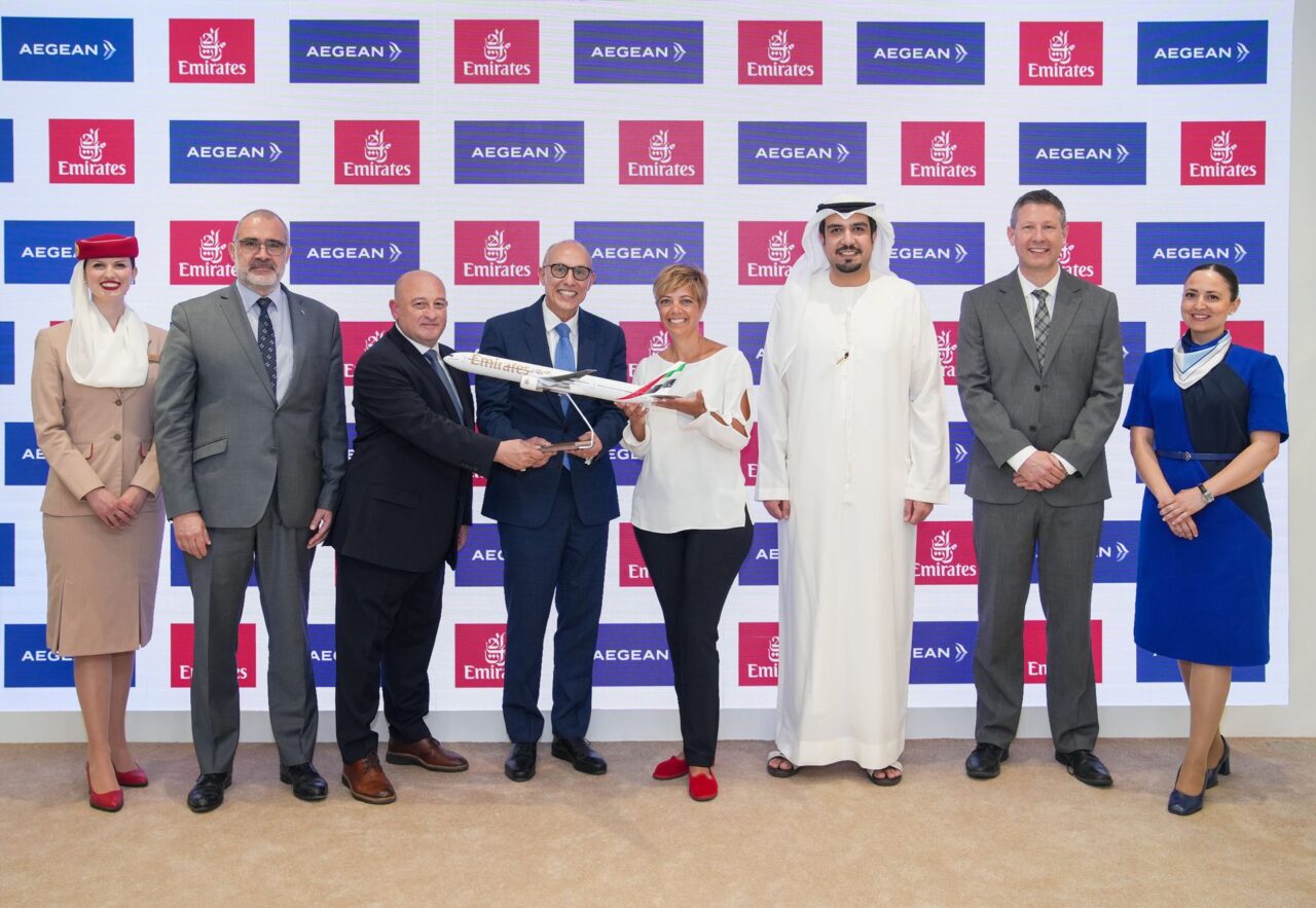 Emirates και AEGEAN διευρύνουν περαιτέρω τη συνεργασία τους Emirates και AEGEAN διευρύνουν περαιτέρω τη συνεργασία τους