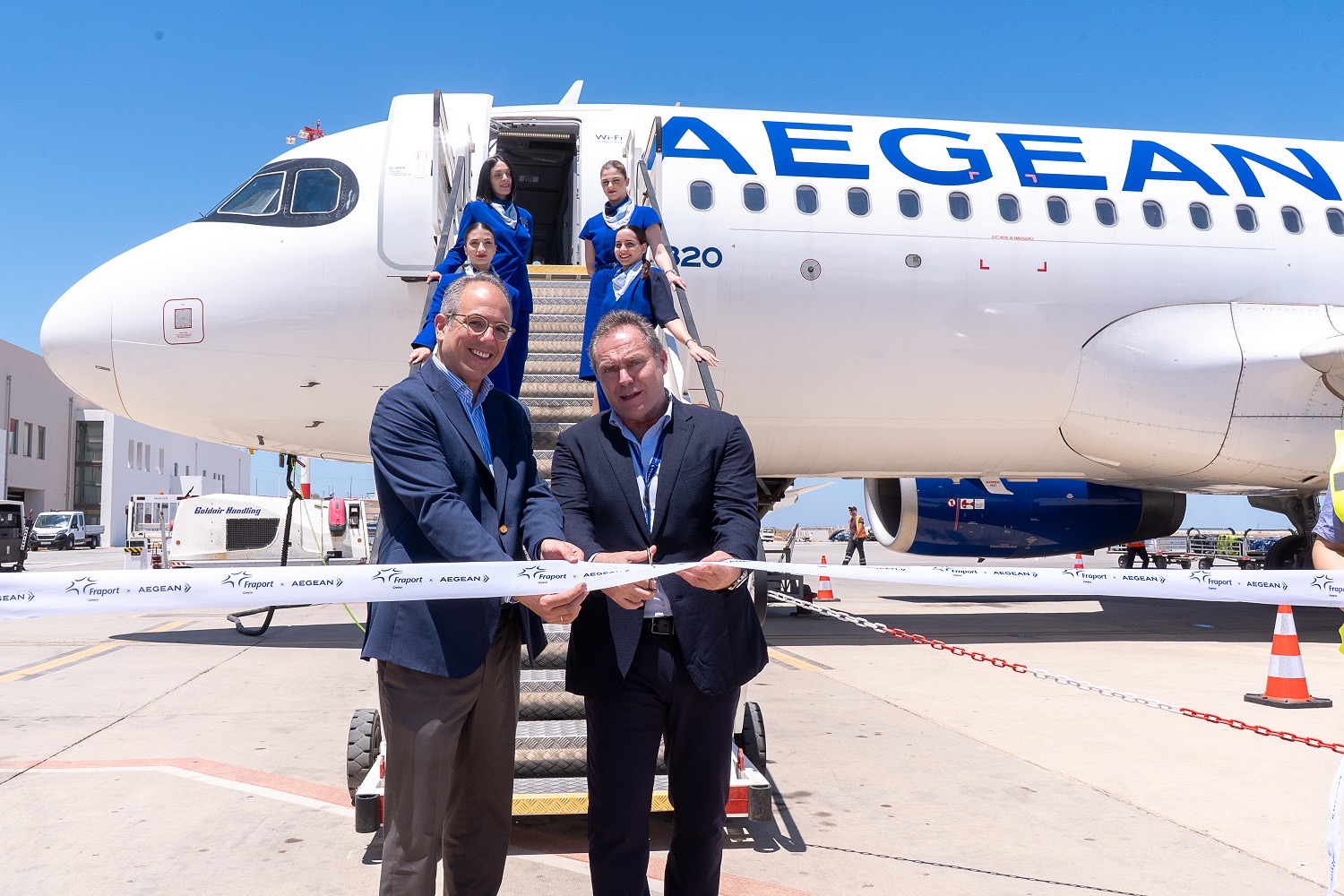 H AEGEAN συνδέει τη Σαντορίνη με την Κωνσταντινούπολη