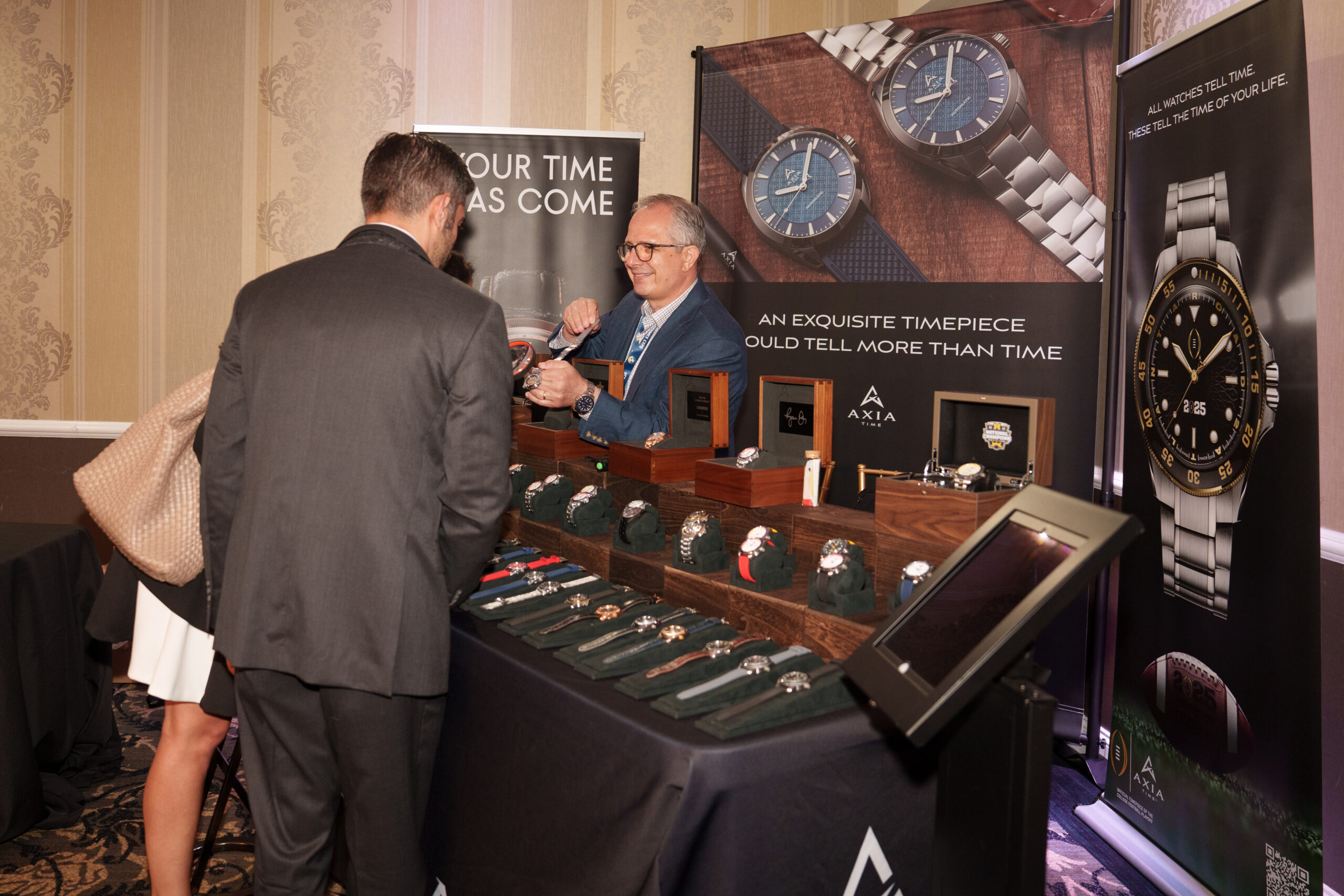 Attendees networking at the 34th Annual Hermes Expo in Old Bridge, New Jersey, celebrating Greek-American business and culture.