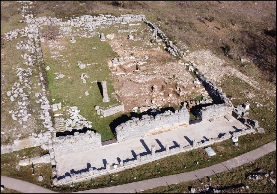 Αποκατάσταση και ανάδειξη του Βουλευτηρίου στο Ιερό της Δωδώνης Άποψη του Βουλευτηρίου στον αρχαιολογικό χώρο της Δωδώνης