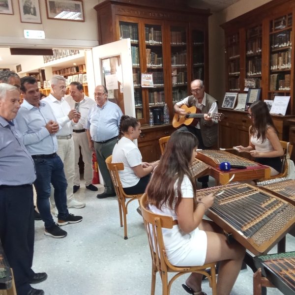 Μυτιλήνη: Το έργο της επισκευής του θεάτρου του Αναγνωστηρίου Αγιάσου επισκέφθηκε ο υπουργός Μετανάστευσης και Ασύλου Θ. Πλεύρης Το έργο της επισκευής του θεάτρου του Αναγνωστηρίου