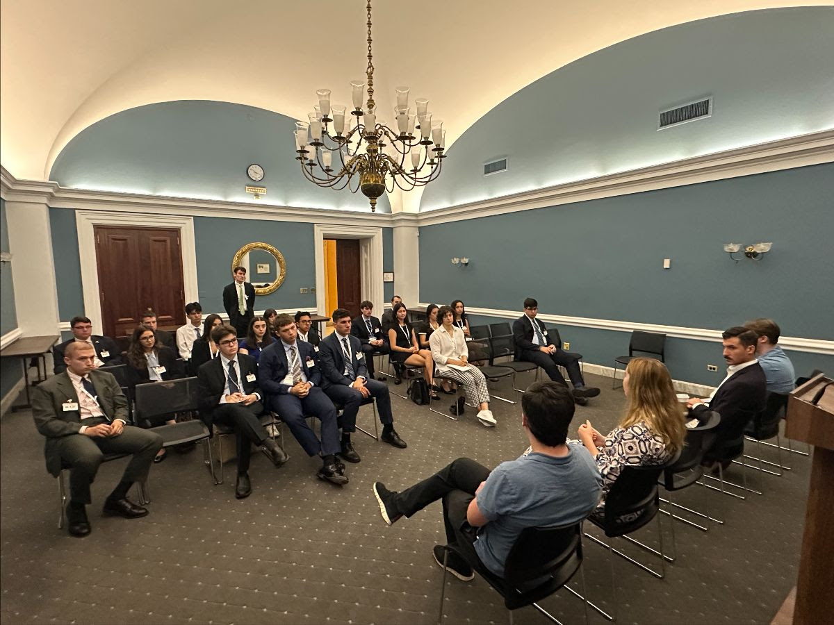 Students with Senior Policy Advisors