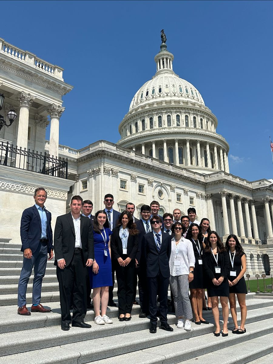 Students outside the US Capitol