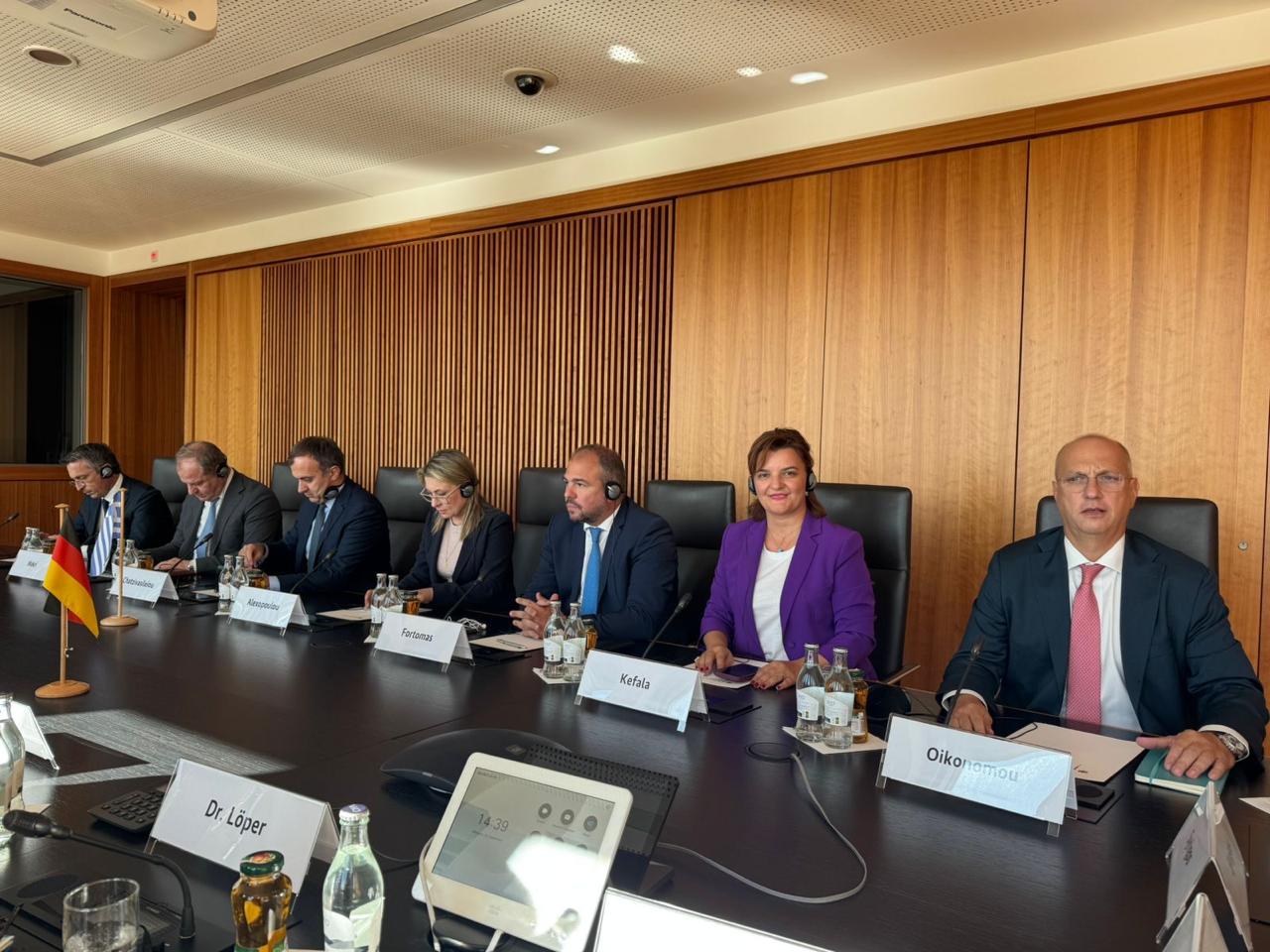 Επίσκεψη Φίλιππου Φόρτωμα στο Βερολίνο με κλιμάκιο αποστολής της Νέας
Δημοκρατίας