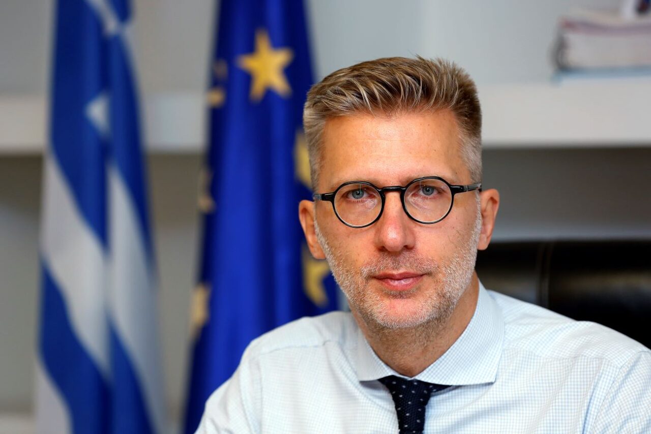 Άκης Σκέρτσος: Γιατί χρειαζόμαστε το εθνικό απολυτήριο;