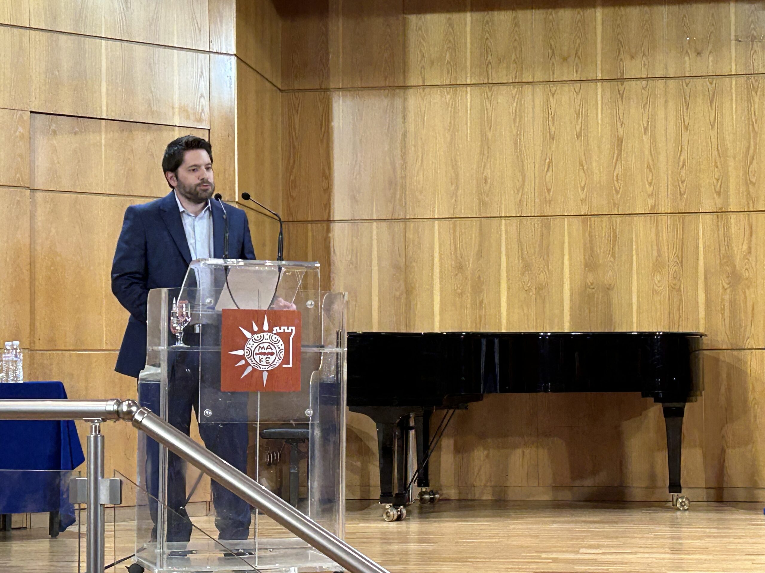 Από τα καράβια της προσφυγιάς στα βουνά της Πίνδου