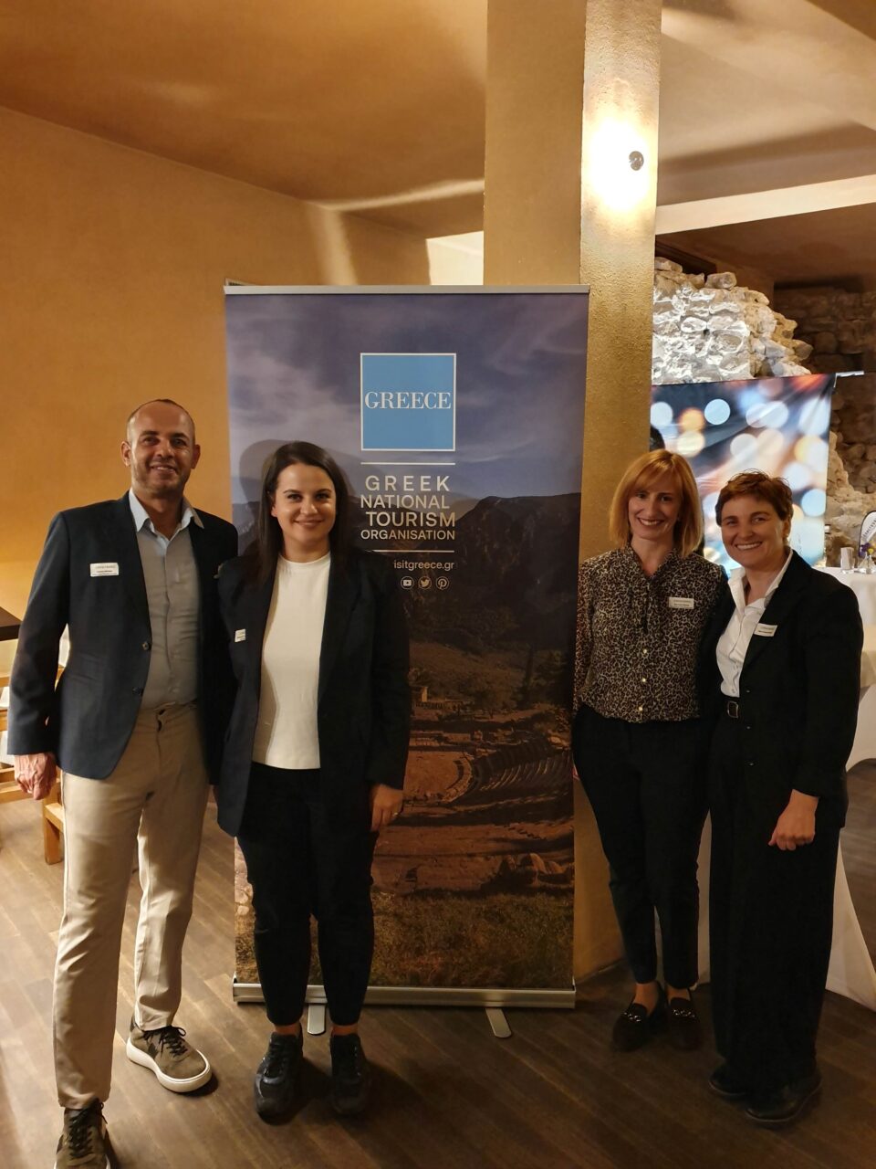 ΕΟΤ: Tour Operators και αεροπορικές εταιρείες σε Αυστρία και Ελβετία «ψηφίζουν» Ελλάδα για το 2026 Tour Operators σε Αυστρία και Ελβετία «ψηφίζουν» Ελλάδα