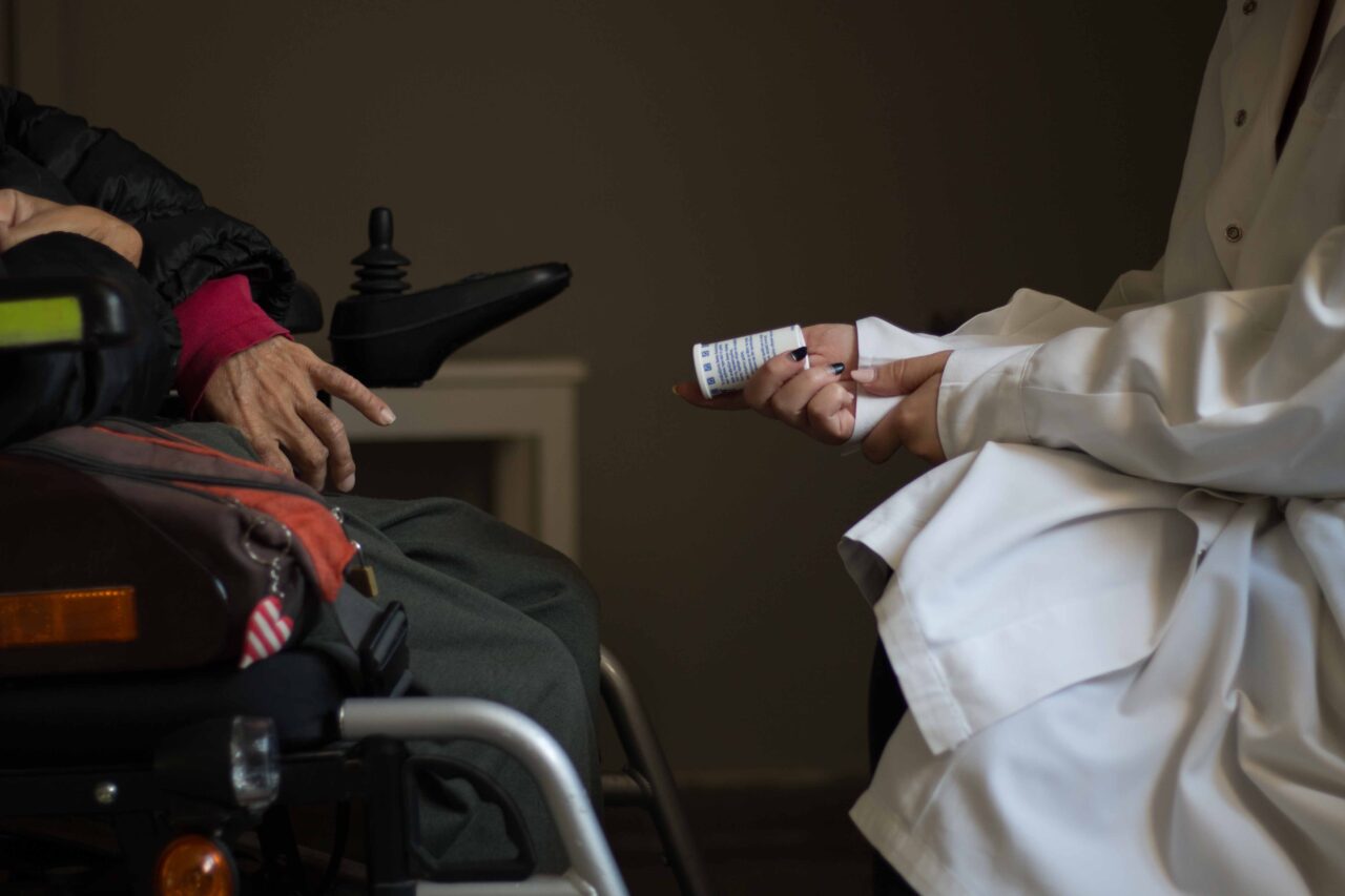 THE HELLENIC INITIATIVE AND GIVMED PROVIDE LIFESAVING MEDICINES TO GREEK SENIORS THE HELLENIC INITIATIVE AND GIVMED PROVIDE LIFESAVING MEDICINES TO GREEK SENIORS
