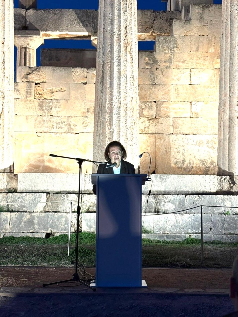 Mενδώνη: Στο ναό της Αφαίας υπηρετούνται βασικές πολιτικές