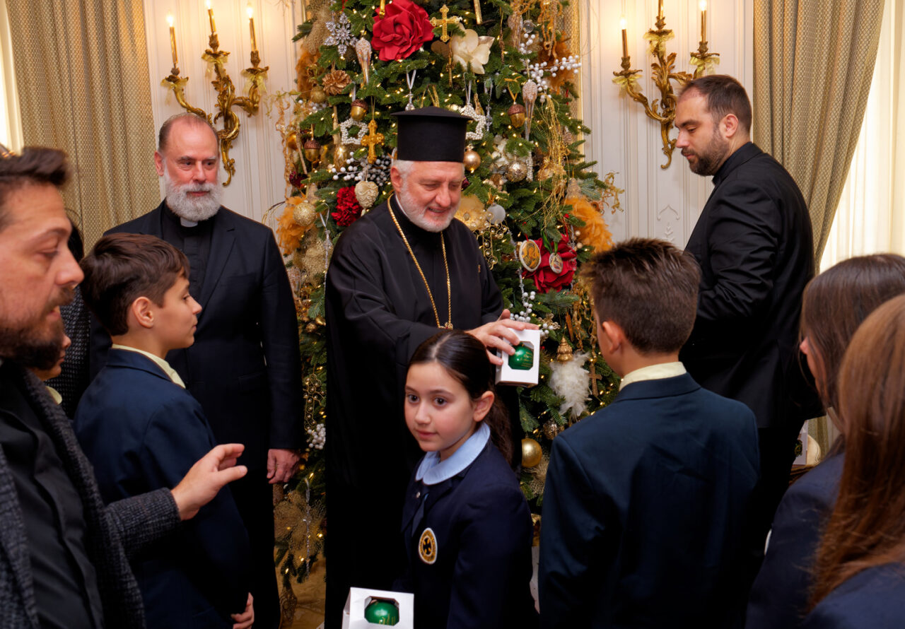 Archdiocese welcomes faithful for annual Christmas Open House
