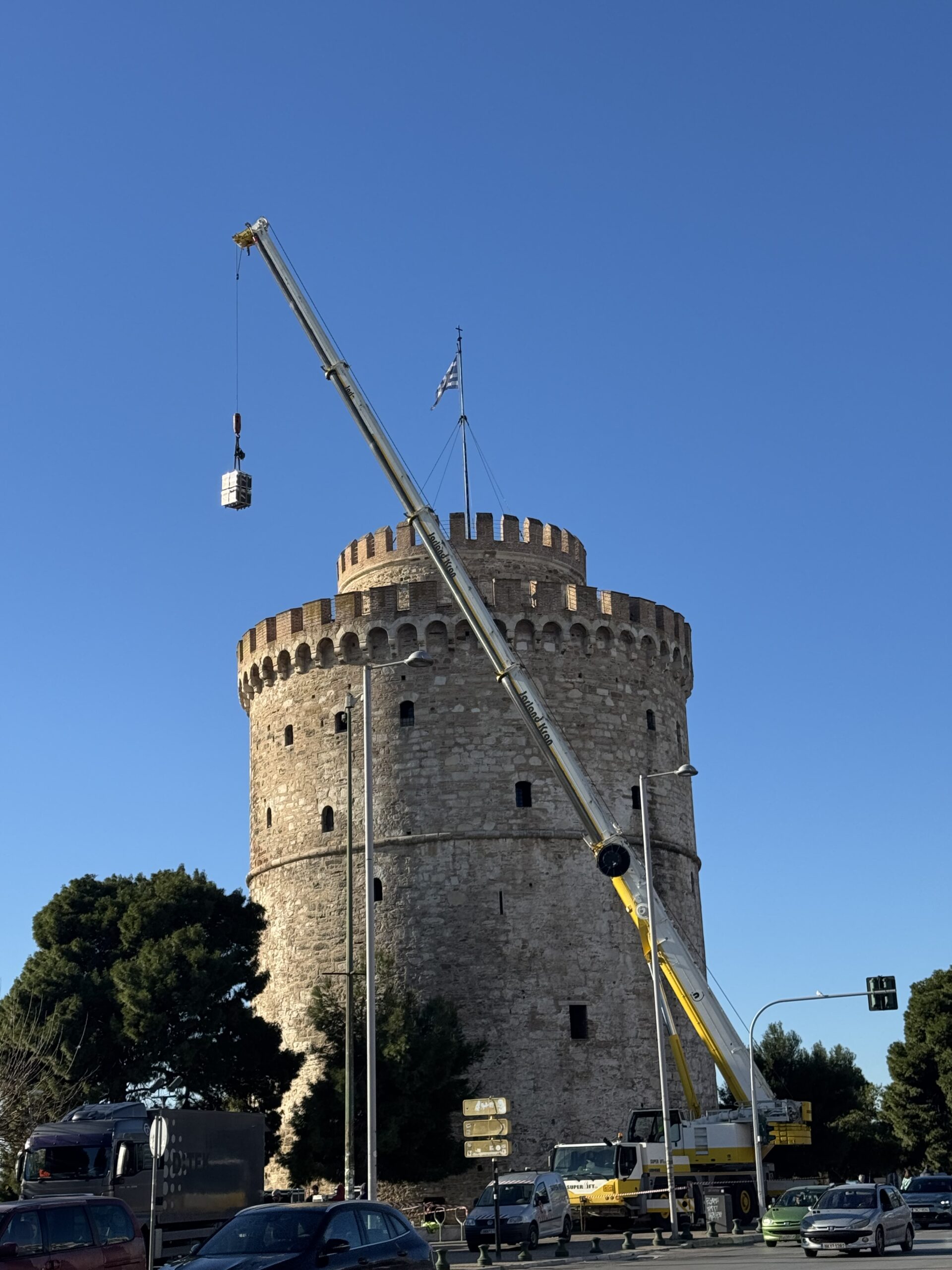 Προετοιμασίες για το πάρτι αλλαγής του χρόνου στον Λευκό Πύργο