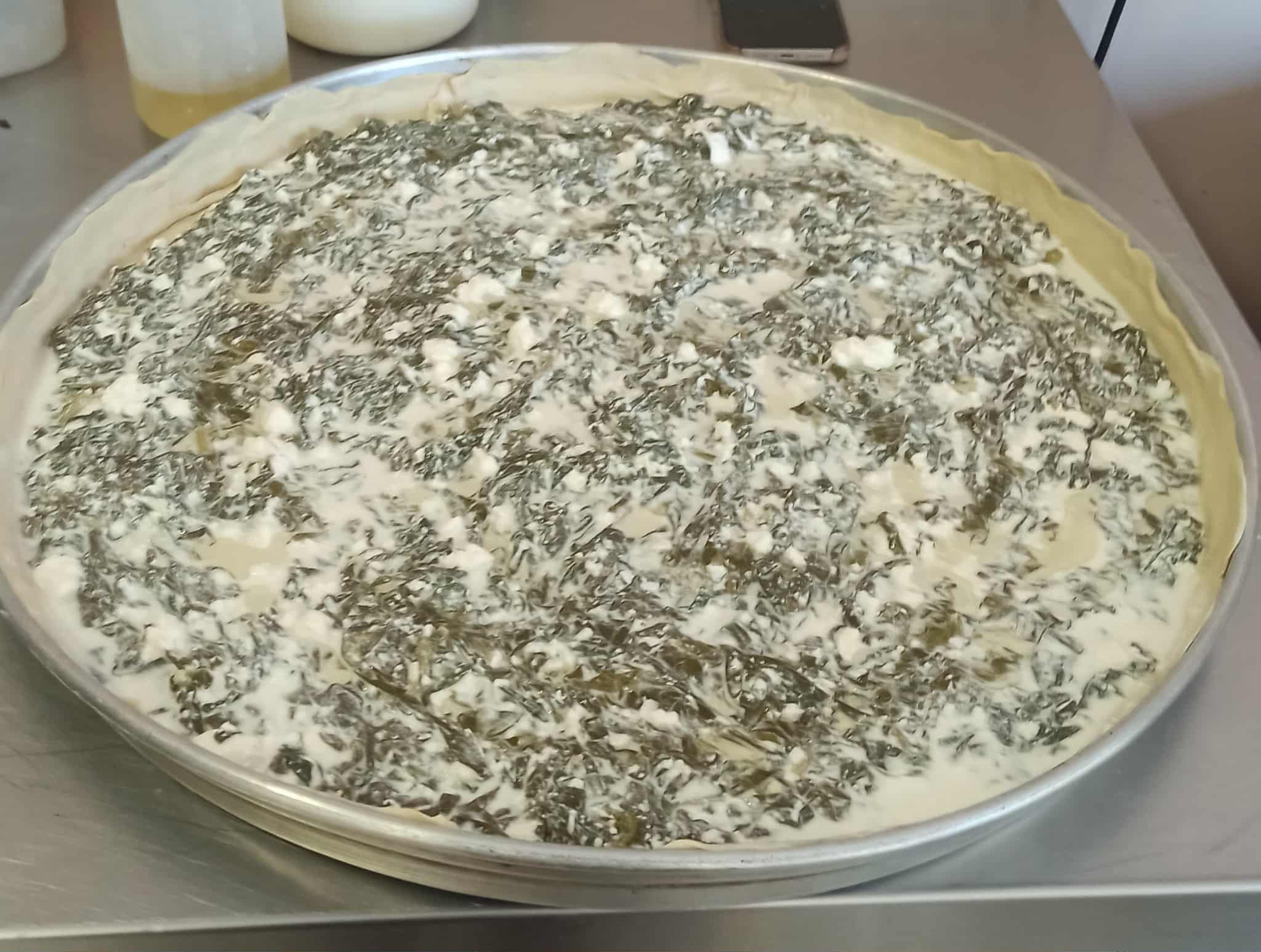 Ταξίδι στον χρόνο με χειροποίητες πίτες ψημένες όπως παλιά