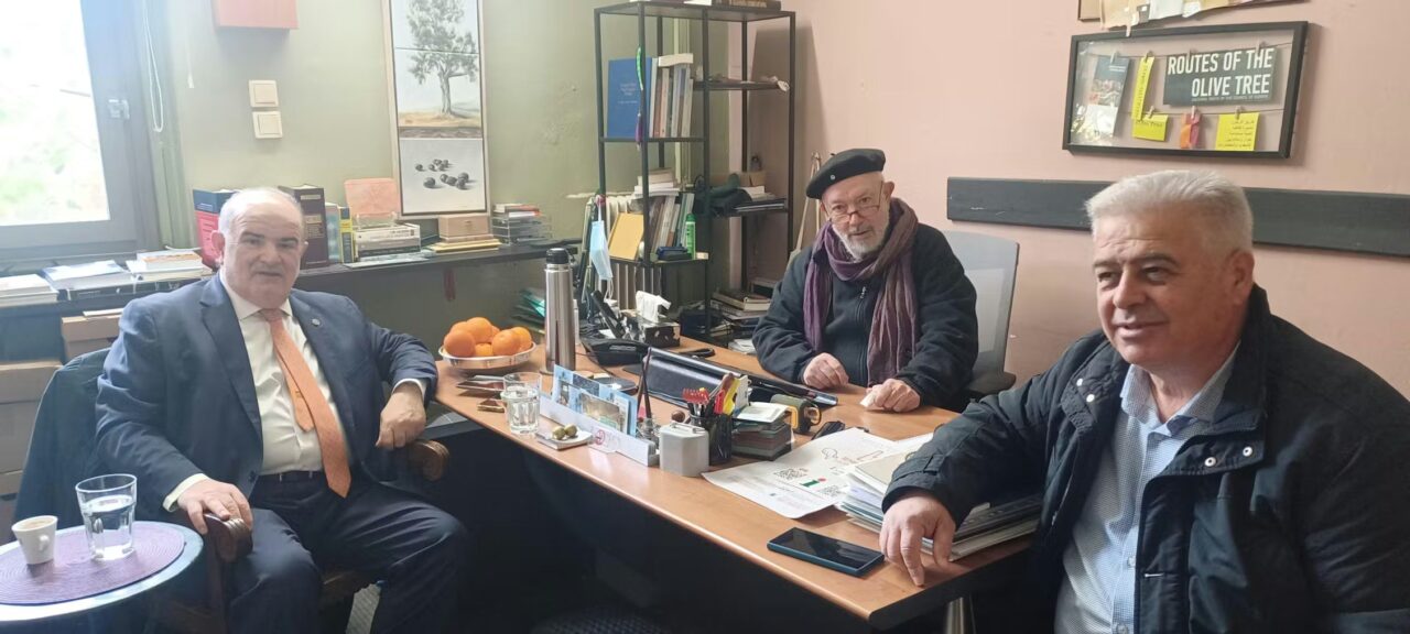 Συνάντηση προέδρου ΓΣΕΒΕΕ με τον Οργανισμό «Δρόμοι της Ελιάς»