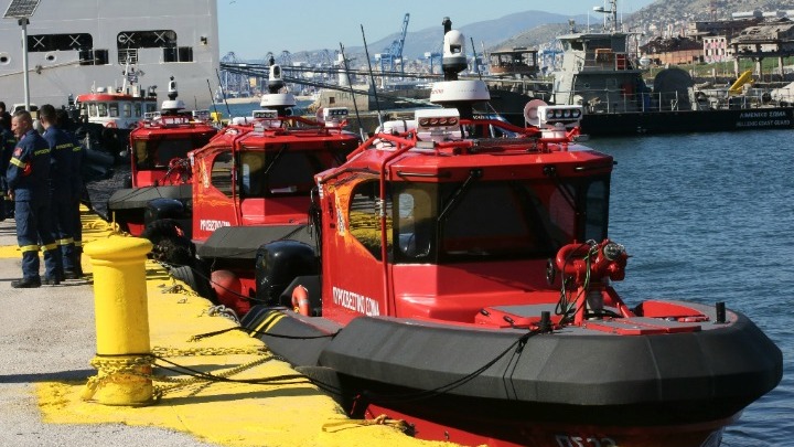 Πέντε σύγχρονα πυροσβεστικά ταχύπλοα σκάφη παρέλαβε το Πυροσβεστικό Σώμα Πέντε σύγχρονα πυροσβεστικά σκάφη παρέλαβε το Πυροσβεστικό Σώμα