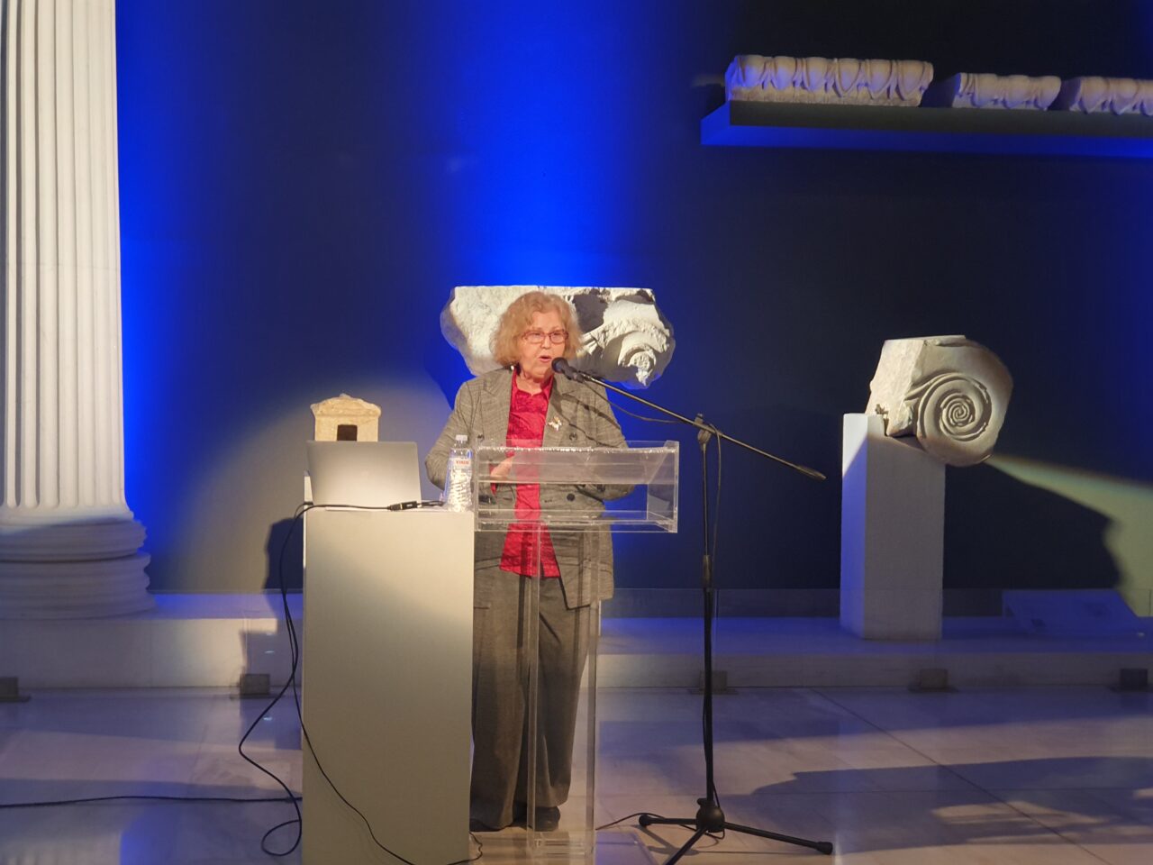 Καβάλα: Το ιερό της Παρθένου ως πολιτικό και λατρευτικό κέντρο της αρχαίας Νεάπολης Καβάλα: Το ιερό της Παρθένου ως πολιτικό και λατρευτικό κέντρο