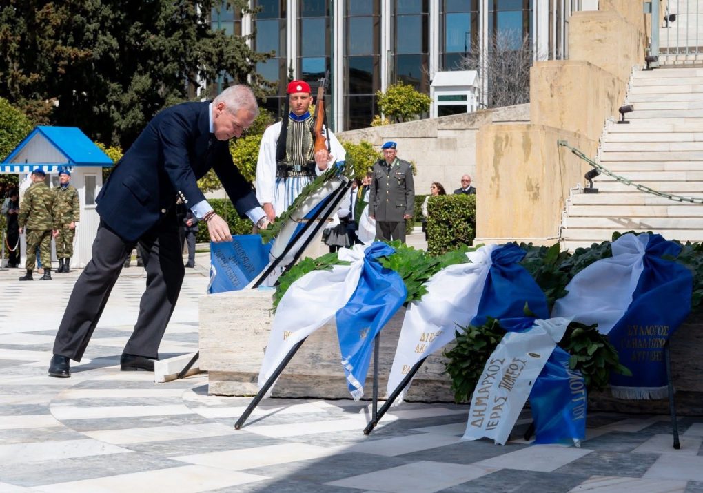 Ο ΥΦΕΘΑ Θανάσης Δαβάκης στον εορτασμό της επετείου του Εθνικοαπελευθερωτικού Αγώνα της Ε.Ο.Κ.Α 1955-1959 Ο ΥΦΕΘΑ Θανάσης Δαβάκης στον εορτασμό Ε.Ο.Κ.Α 1955-1959