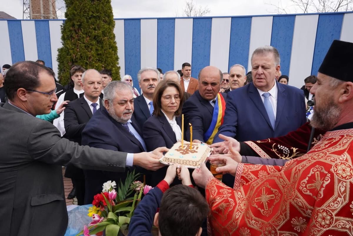 Η Ελλάδα τιμά τη μνήμη των Ιερολοχιτών του Δραγατσανίου και την έναρξη της Επανάστασης του 1821 από τς Παραδουνάβιες Ηγεμονίες Η Ελλάδα τιμά τη μνήμη των Ιερολοχιτών του Δραγατσανίου