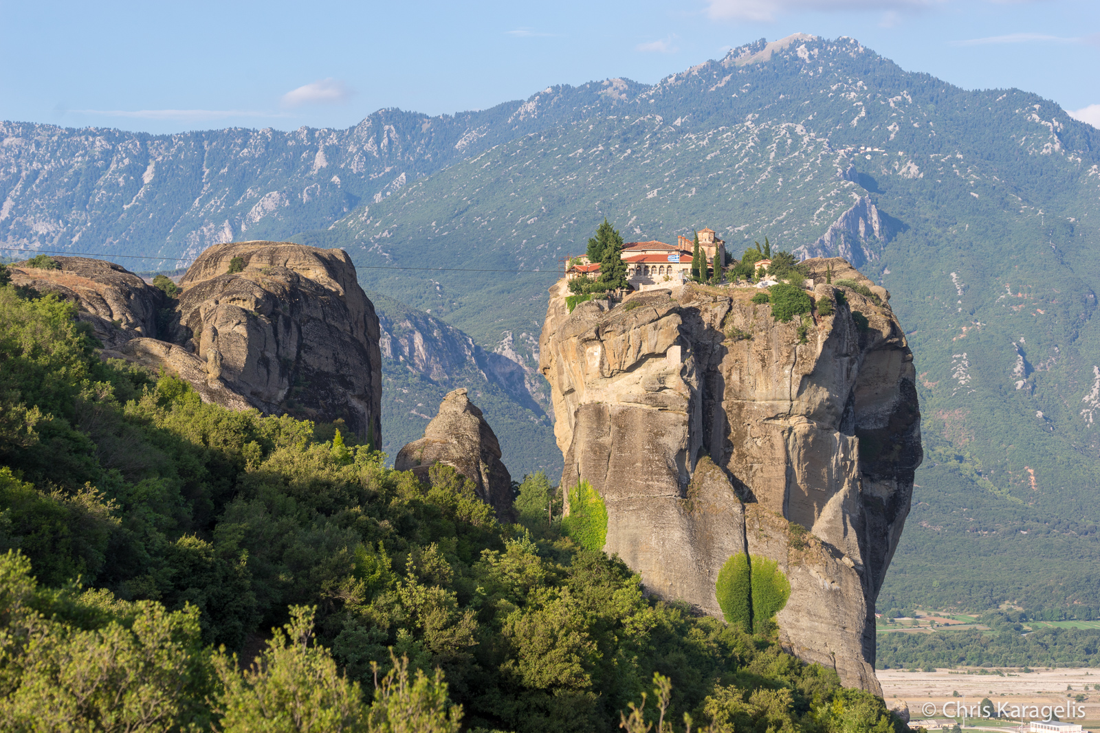Τι ενώνει ένα νησί του Αιγαίου με τα Μετέωρα
