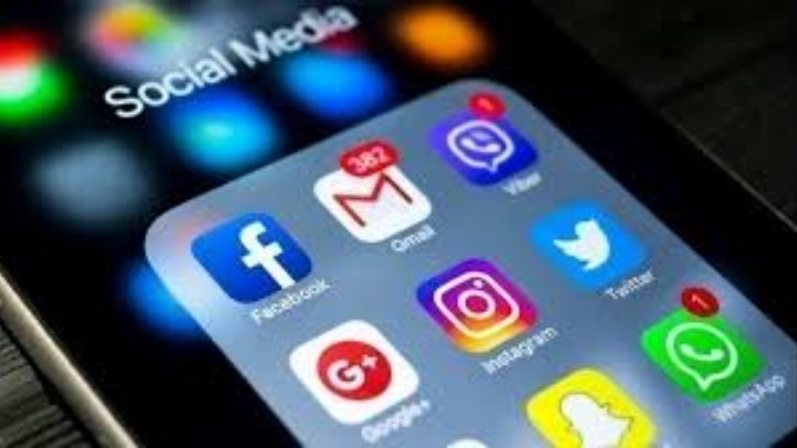 Disinformation και Disnews: Φαινόμενα που… πληγώνουν τη δημοκρατία και χαρακτηρίζονται χειρότερα από την κλιματική αλλαγή και τους πολέμους Disinformation και Disnews: Φαινόμενα που... πληγώνουν