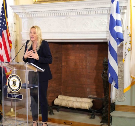 Dr. Darilis addressing Rhode Island’s Greek American community in the Governor’s State Room.