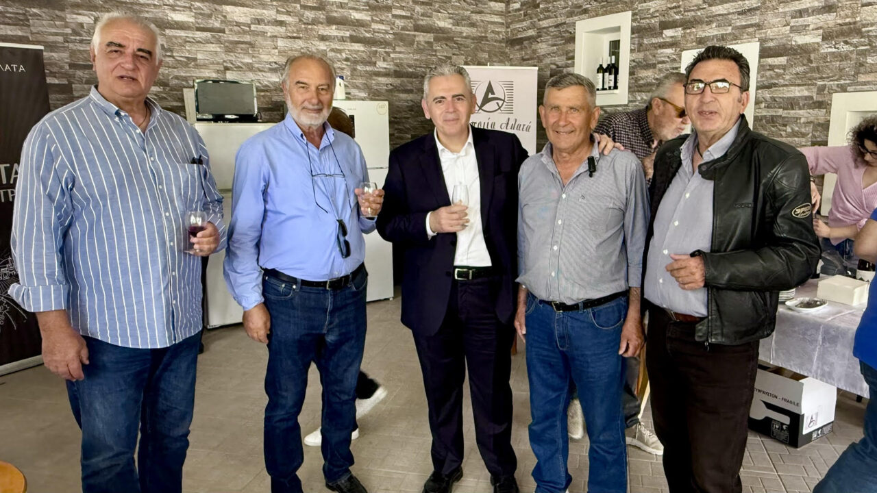 Μ.Χαρακόπουλος: Το θεσσαλικό κρασί με μεράκι έχει μέλλον Μ.Χαρακόπουλος: Το θεσσαλικό κρασί με μεράκι έχει μέλλον