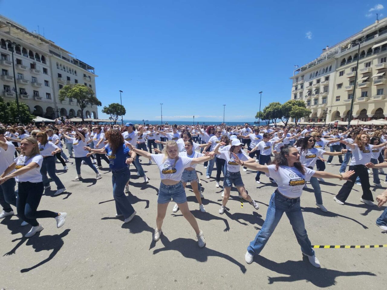 Ρεκόρ Γκίνες για τη μεγαλύτερη ταυτόχρονη χορογραφία ζεϊμπέικου