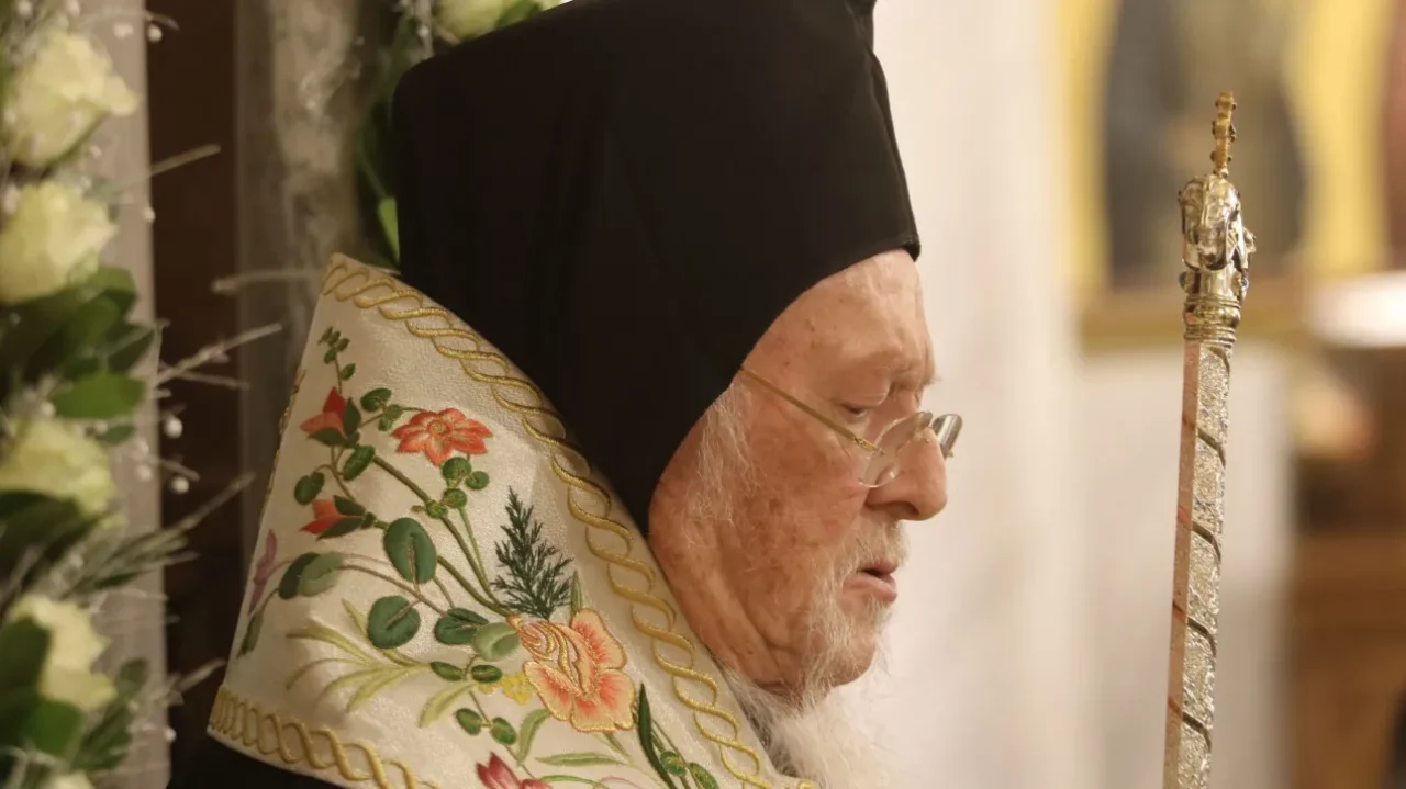 O Οικουμενικός Πατριάρχης στη γενέτειρά του Ίμβρο για τα ονομαστήριά του – «Πραγματικό θαύμα» η επαναλειτουργία των ελληνικών σχολείων O Οικουμενικός Πατριάρχης στη γενέτειρά του Ίμβρο