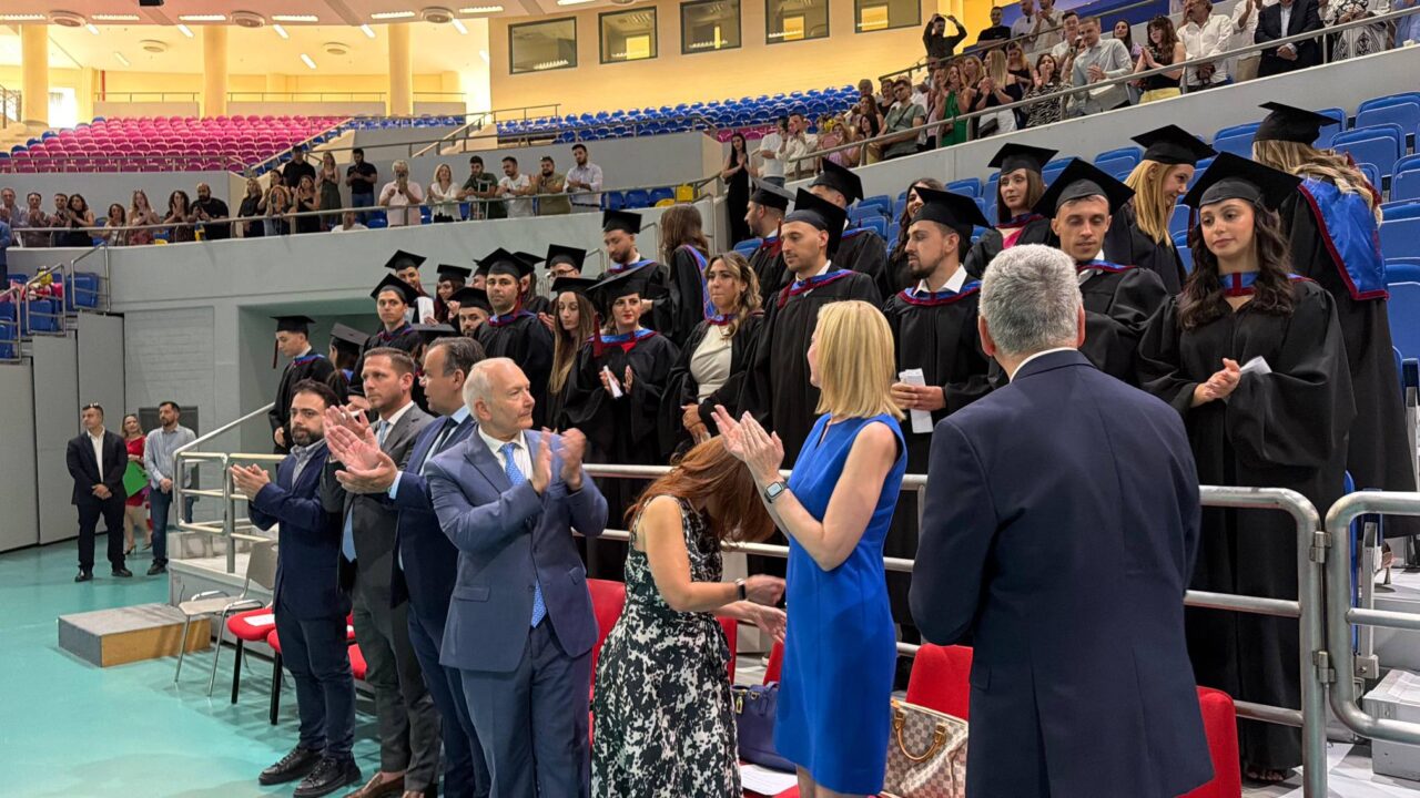 Στέφανος Γκίκας προς αποφοίτους του Μεταπτυχιακού Προγράμματος «Ναυτιλία» του Πανεπιστημίου Πειραιώς: «Επενδύοντας στη γνώση και στη συνεχή εξέλιξη, θα είστε οι πρωταγωνιστές της Ναυτιλίας του αύριο». Γκίκας προς αποφοίτους του Προγράμματος «Ναυτιλία»